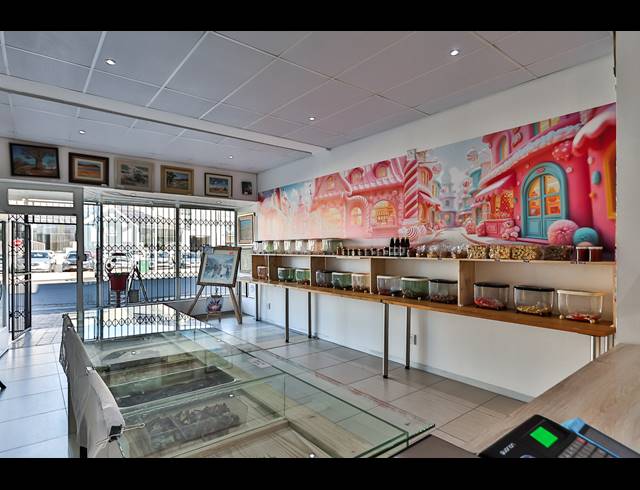 1,225M² BUSINESS FOR SALE IN STRAND CENTRAL